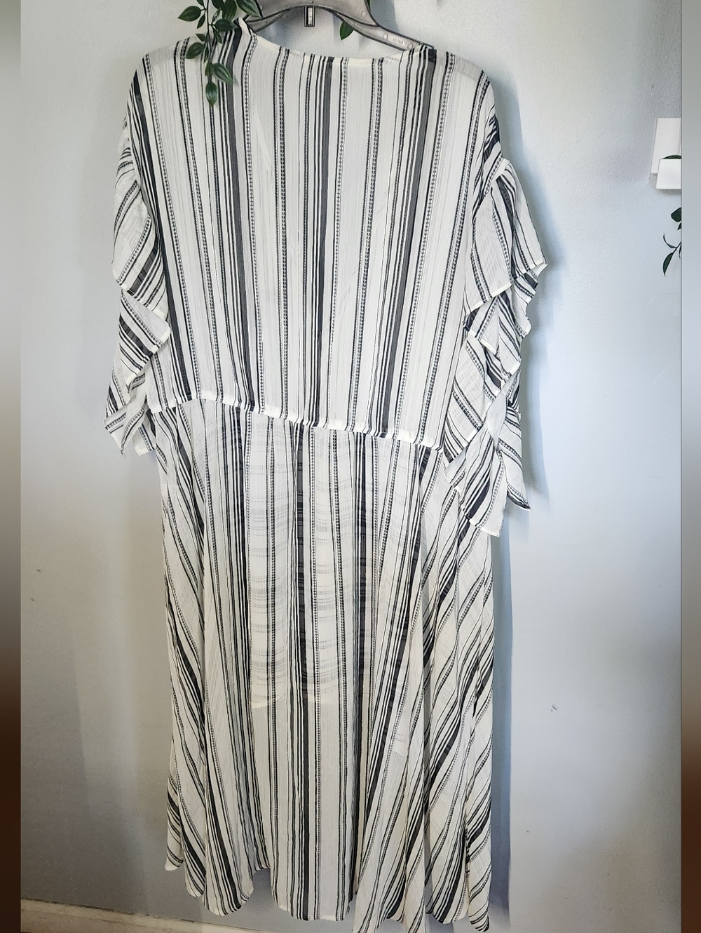 Flowy Striped Duster - Picture 3 of 6